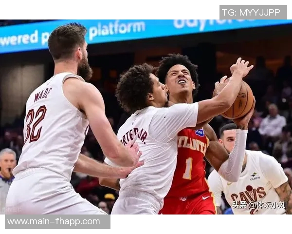 米切尔表现起伏明显第三节狂砍21分末节却陷入低迷仅得4分失误频繁