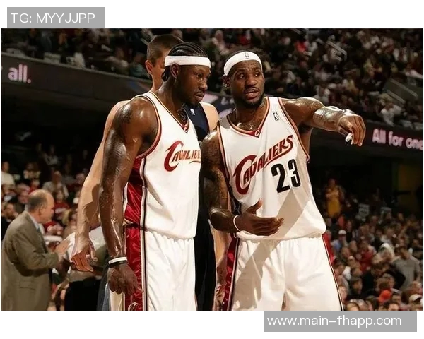 詹姆斯谈双塔阵容稀缺性火箭雄鹿骑士或成例外球队