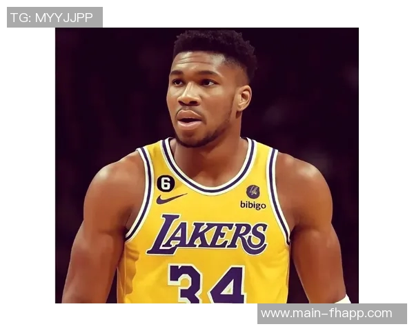 字母哥幽默回应交易传闻自称联盟最受欢迎的辣妹