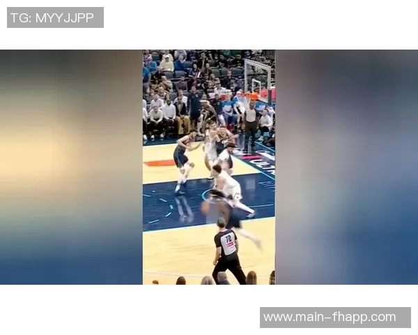 组织中锋双雄齐发威瓦兰妙传助攻斯特劳瑟轻松进球 组织中锋双雄齐发威瓦兰妙传助攻斯特劳瑟轻松进球